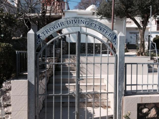 טרוגיר Villa Marta Apartmani מראה חיצוני תמונה